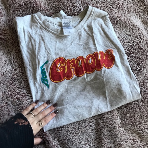 groovy graphic tee - Picture 1 of 2